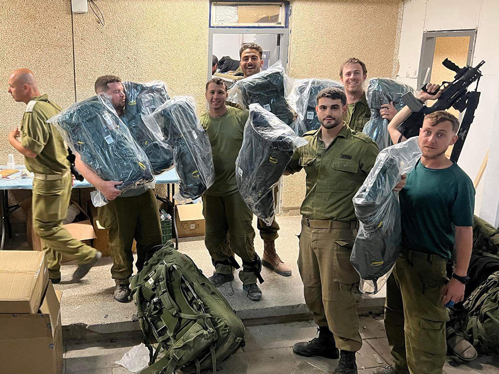 holding mattresses inside